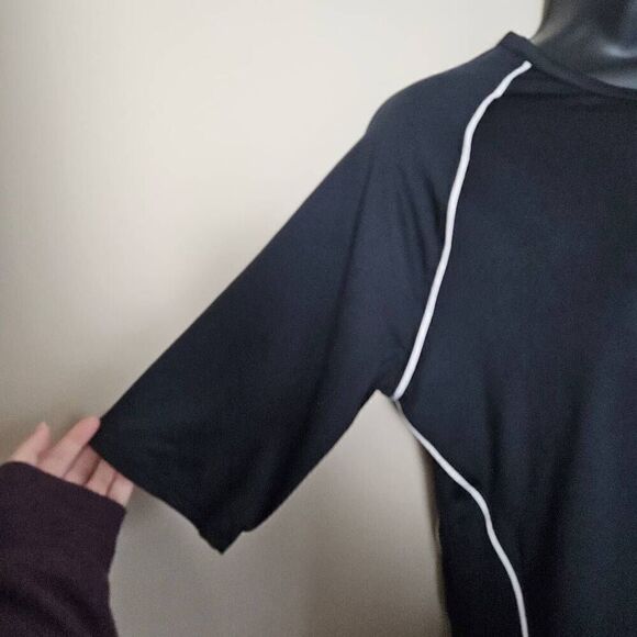 Under Armour Fitted Athletic Shirt - Picture 4 of 8